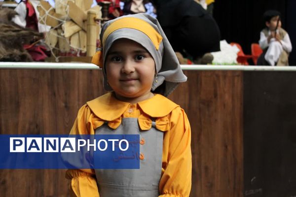 جشنواره هویت ملی اسلامی کودکستان‌های شهرستان گرمه