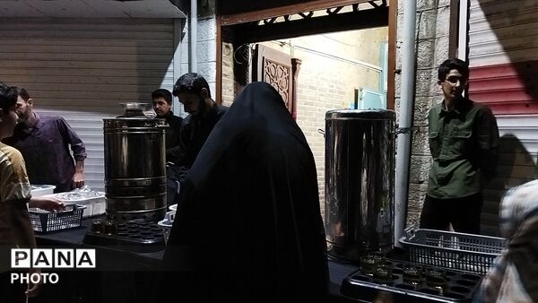 چایخانه حوزه علمیه گلشن در شب صد و شصت و دوم 