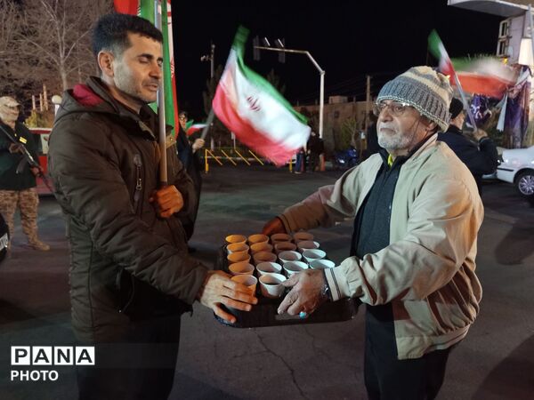 تجمع مردم پردیس به مناسبت مراسم چهلم شهادت رهبر شهید