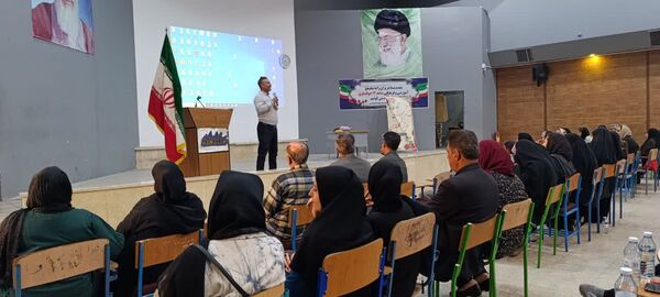 انجمن اولیا و مربیان دبیرستان شاهد ۱۲ خوانساری تشکیل شد