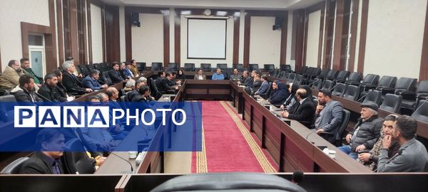 گردهمایی معاون استاندار و فرماندار ویژه تربت حیدریه با فعالان گردشگری و صنایع دستی در آستانه بهار