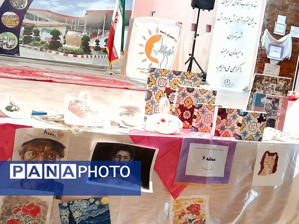 نمایشگاه دختران آفتاب در دوره اردوهای متمرکز شهر تهران
