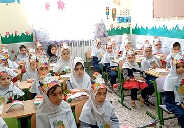 آغاز بهاری نو در دل شکوفه‌ها