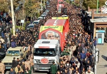 تشیع پیکرهای مطهر شهدای گمنام در گلستان شهدای اصفهان