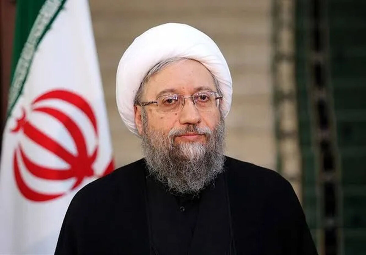 دعوت آیت‌الله آملی لاریجانی از ملت‌ها برای بدرقه آقای شهید ایران