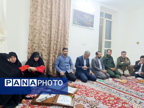 دیدار با خانواده شهدا در خلیل آباد