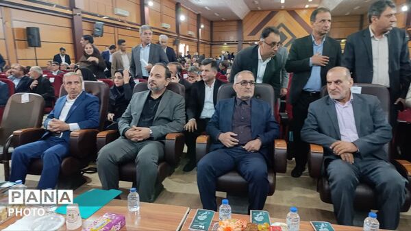 جشن روز معلم با حضور معاون پرورشی و فرهنگی وزیر آموزش و پرورش
