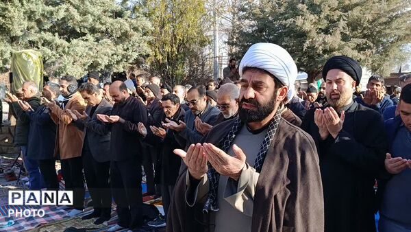 اقامه نماز عید سعید فطردر شهرستان نورآباد 
