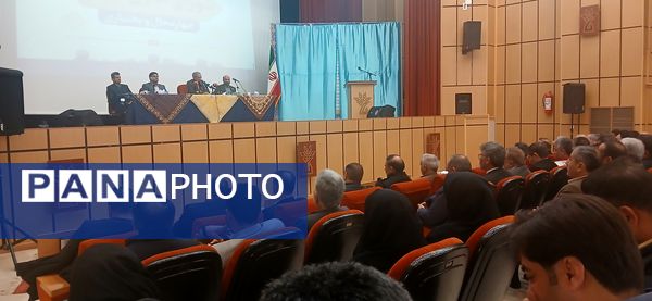 نشست شورای اداری استان چهارمحال و بختیاری با حضور وزیر آموزش و پرورش 