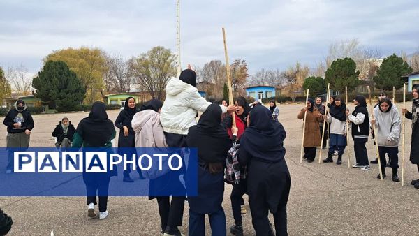 اعزام دانش‌آموزان پردیس به اردوی تمشک