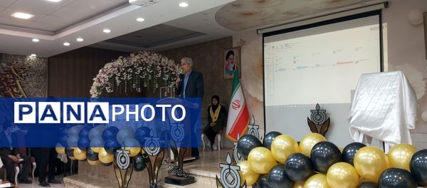 اختتامیه دهمین جشنواره نوجوان خوارزمی در تالار فرهنگیان کاشمر