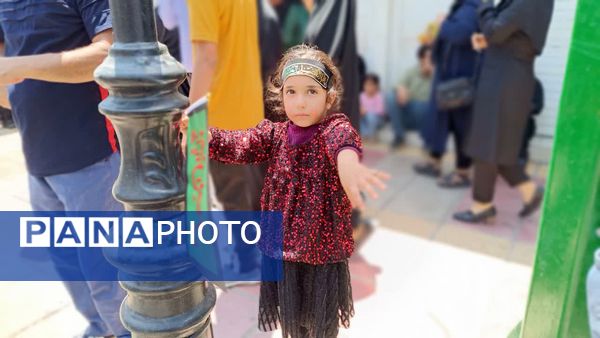 حضور پرشور کودکان و نوجوانان یاسوجی در روز عاشورا 