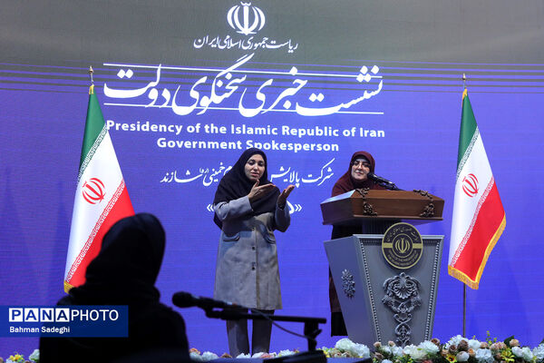 نشست خبری سخنگوی دولت در شازند