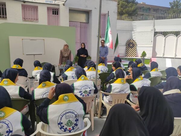 اردوی آموزشی مهارتی پیشتازان دختر آموزش و پرورش ناحیه ۳