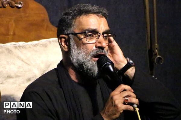 هشتمین شب سوگ حسینی در مسجد سیدالساجدین