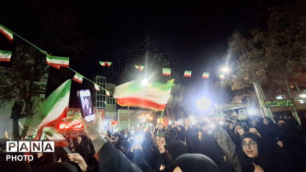 مردم پرشور شهرستان باخرز یکصدا در آخرین چهارشنبه سال