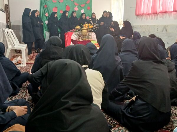 بزرگداشت شب یلدا  در آموزشگاه مرحوم صفری شهرستان خلیل آباد 