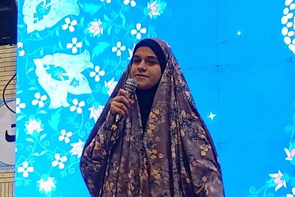 آغاز آیین معنوی اعتکاف در مصلای اسلامشهر با حضور گسترده نوجوانان