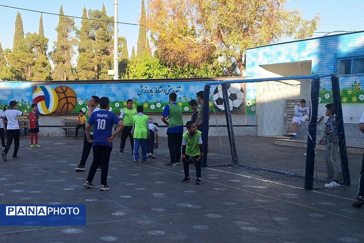 مدارس؛ نقطه آغاز قهرمانی/ مظفر: فوتسال بانوان از پشت نیمکت‌ها جان می‌گیرد