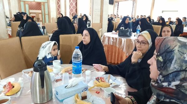 آیین تکریم از معلمان نمونه استانی و منطقه‌ای و تجلیل از بازنشستگان آموزش و پرورش استثنایی