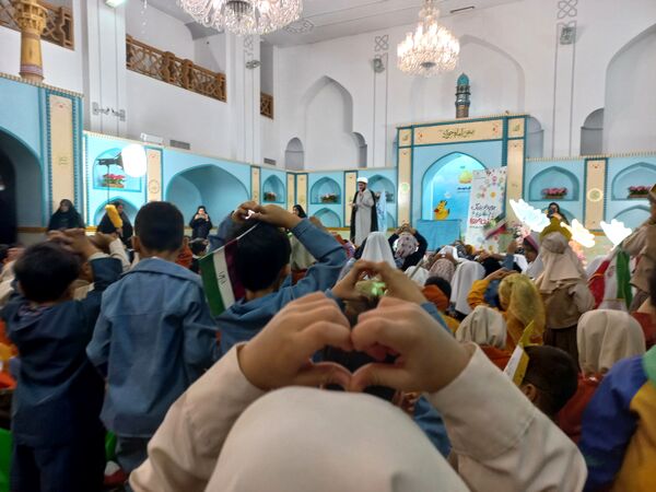 پیش‌دبستانی‌ها سال تحصیلی را در آغوش امام رضا آغاز کردند