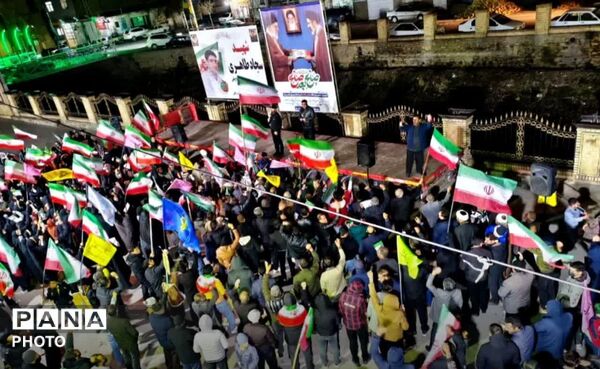 مردمی که هیچوقت میادین را خالی نمی کنند