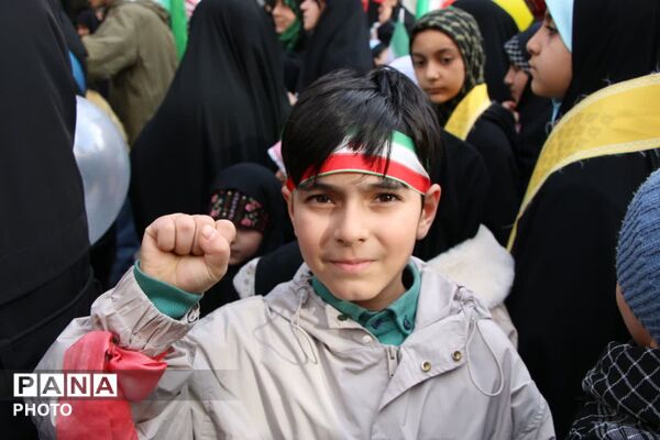 اجتماع بزرگ نوجوانان تبریزی شجره طیبه