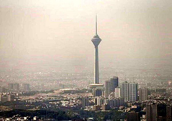  آلودگی هوا یکی از معضلات جدی در شهرهای بزرگ است