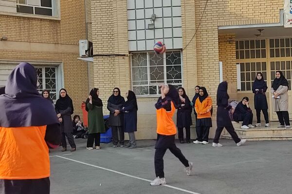 به‌مناسبت هفته بهداشت روان در دبیرستان فرشتگان ناحیه ۴شیراز 