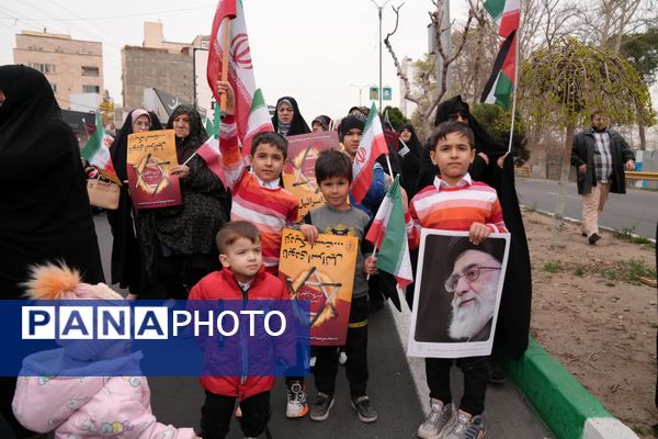 حضور پرشور مردم همیشه در صحنه محمدشهر در راهپیمایی روز قدس 