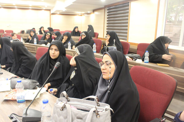 همایش معلم ماندگار در قم