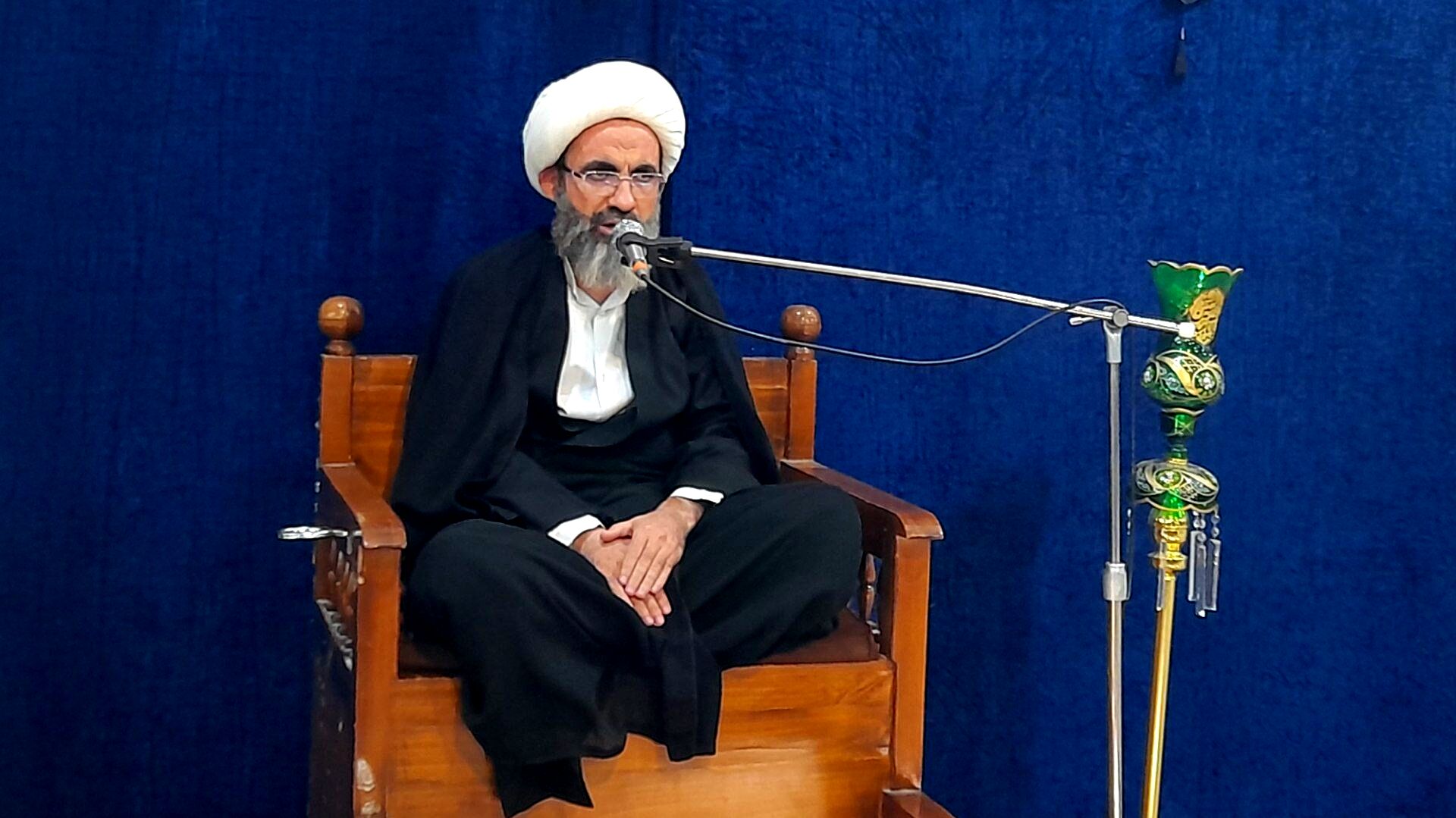 ملت ایران تا تحقق آرمان شهدا از میدان دفاع می‌کند