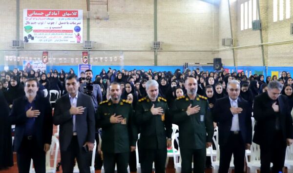 روشنایی یاد شهدا در دل نوجوانان بندر گز