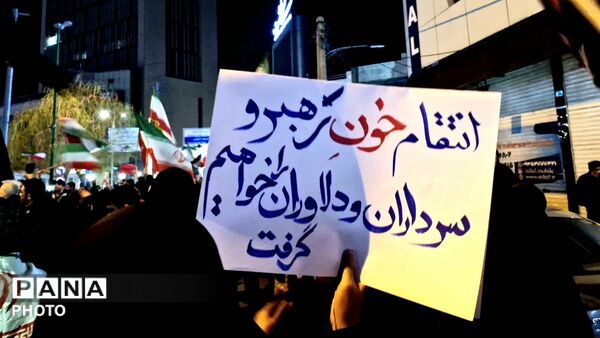 حضور پرشور ، انقلابی و دشمن‌شکن مردم در اجتماع بزرگ کرج