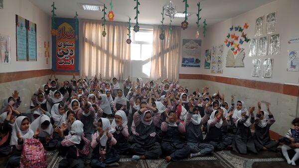 جشن روز دانش‌آموز در دبستان دخترانه شهید محمدرضا مقدم 