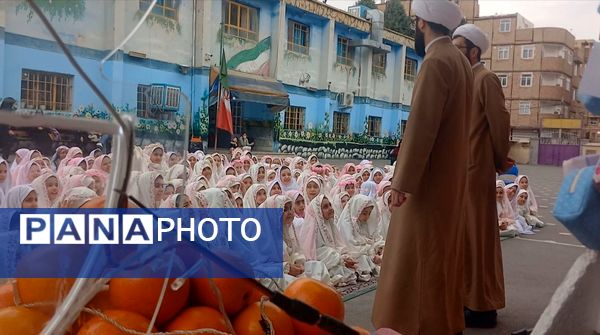 برگزاری جشن تکلیف دختران در مدرسه معراج بهارستان۲