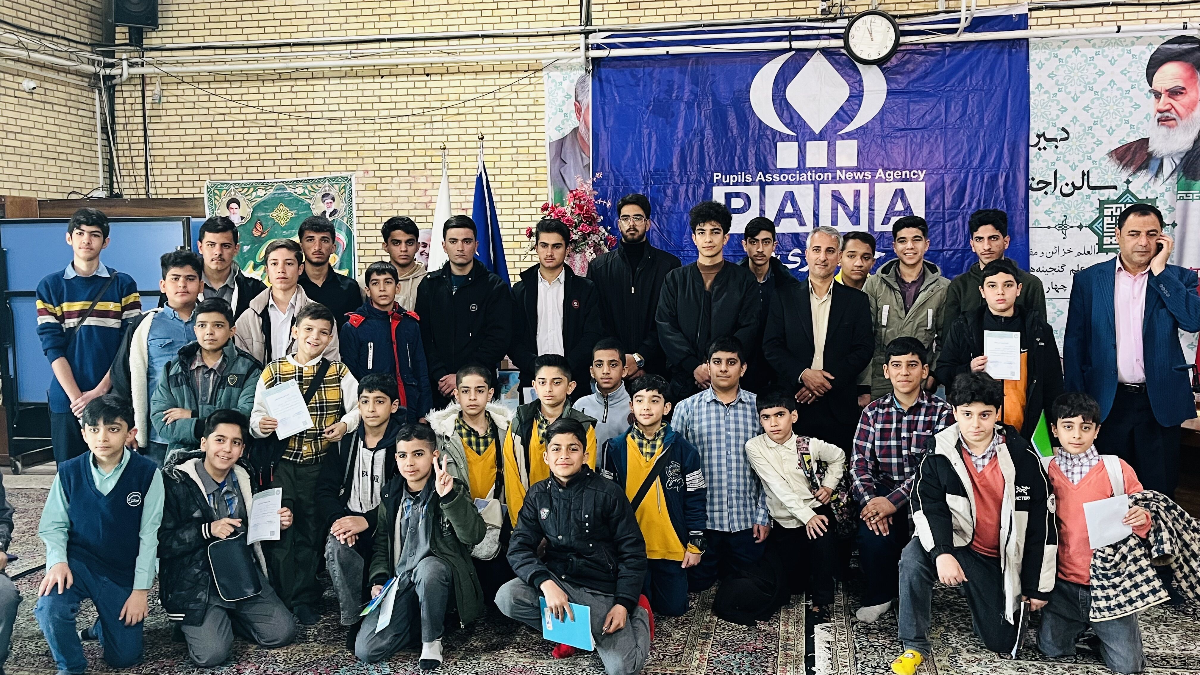 آموزش مقدماتی خبرنگاری پسران کرمان در آموزشگاه پیامبر اعظم(ص)