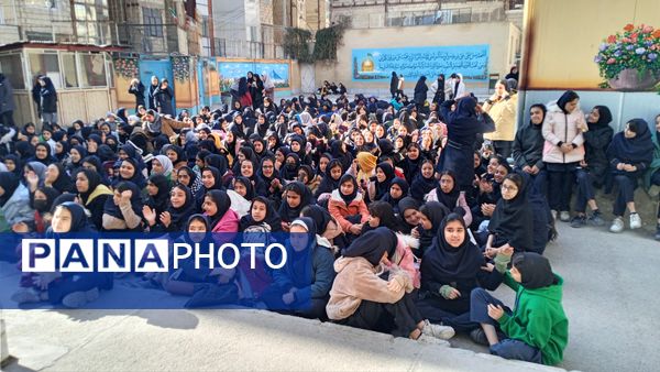 جشن دهه ی فجر در دبیرستان میرزا جعفر سروقد