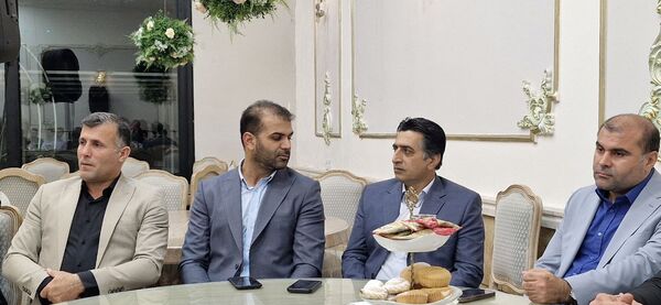 آیین تجلیل از خبرنگاران و اصحاب رسانه در محمودآباد