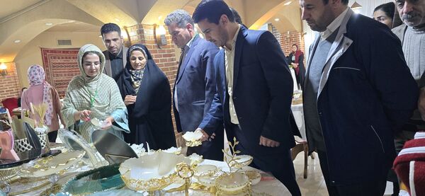 برپایی بازارچه نوروزی ارغوان در فاروج