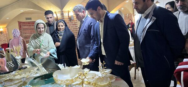 برپایی بازارچه نوروزی ارغوان در فاروج