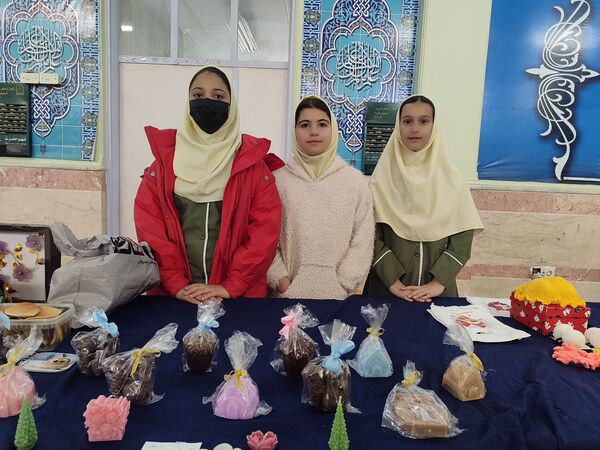 بازارچه و نمایشگاه هنرهای دستی آموزشگاه فاطمیه ملارد 