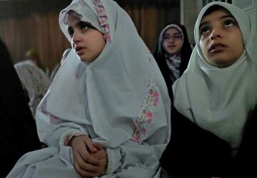 برگزاری دومین روز از اعتکاف دانش‌آموزی در مسجد جامع کرج 