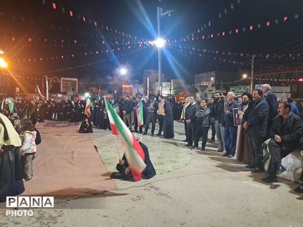 تجمع برای حمایت از رزمندگان کشور در شهر دهدشت 