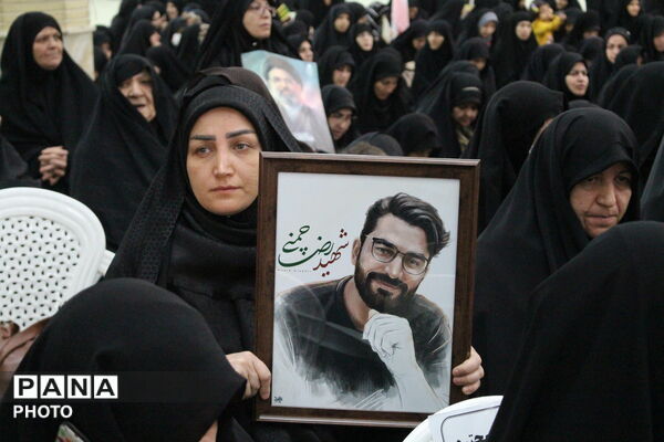 بیعت بانوان مؤمن همدانی با رهبر معظم انقلاب اسلامی 