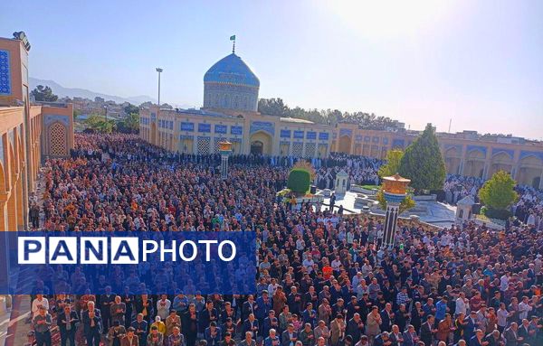 نماز عید فطر ۱۰ هزار نفری در کاشمر 