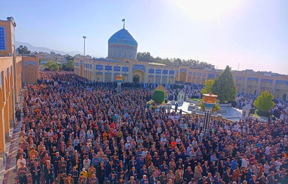 نماز عید فطر ۱۰ هزار نفری در کاشمر 