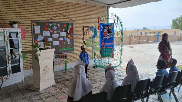 شکوفه‌ها در راه رویش؛ جشن ورود کلاس اولی‌ها در مدرسه شهید مطهری مارم فین