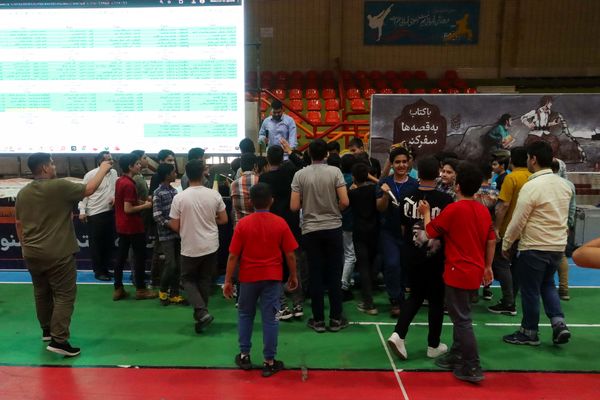 نخستین روز جشنواره کتابخوانی کتاب‌نوش