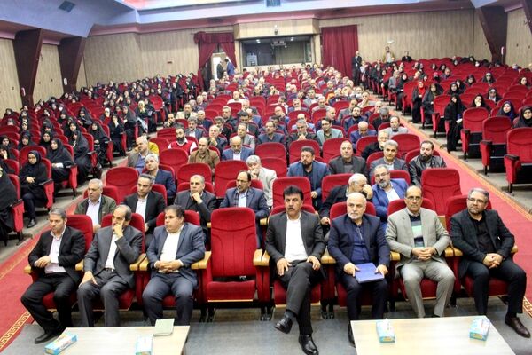 خلاقیت و بهره‌گیری از دانش روز در مدیریت مدارس ضروریست